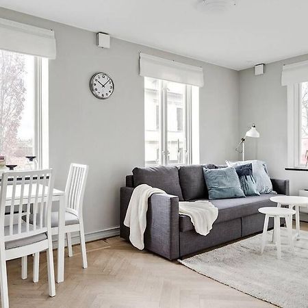 Bright Apartment In Park Environment 룬드 외부 사진